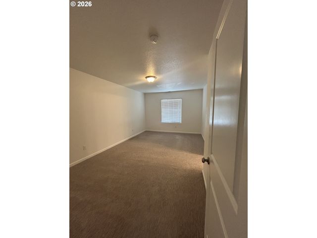 21662 Sw BERKSHIRE Ter, Sherwood, OR 97140