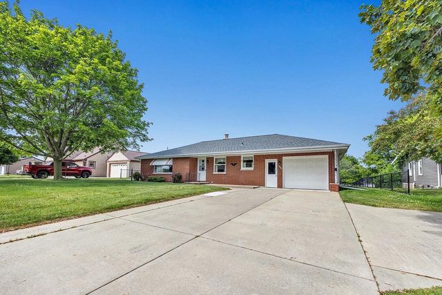 1107 MAIN STREET, Luxemburg, WI 54217