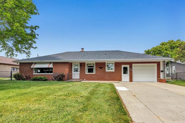 1107 MAIN STREET, Luxemburg, WI 54217