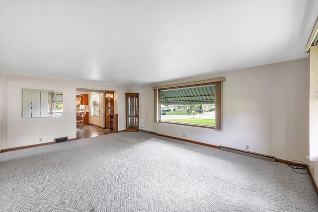 1107 MAIN STREET, Luxemburg, WI 54217