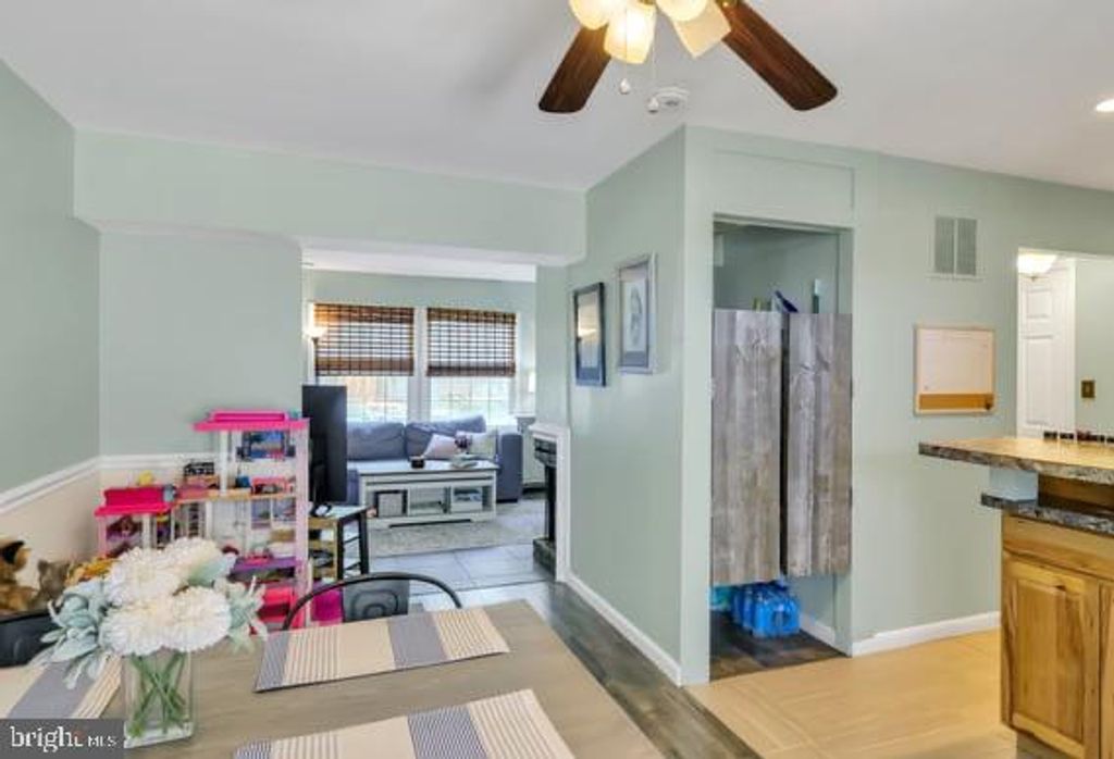 Image 16 of property listing at 1755 CARRY PL, Crofton, MD 21114