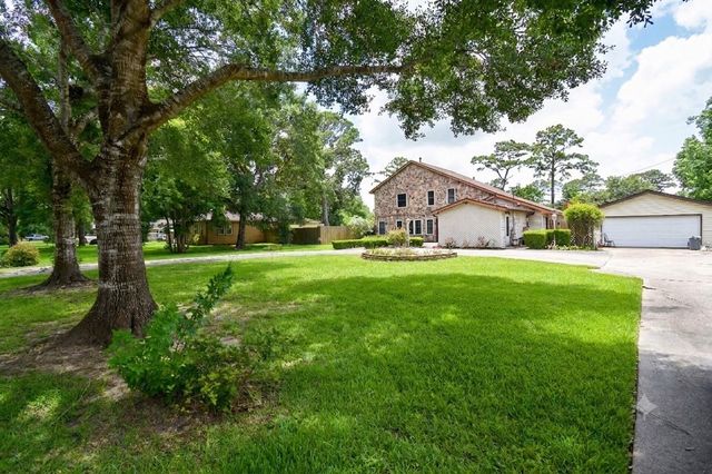 5504 Sycamore Drive, Dickinson, TX 77539