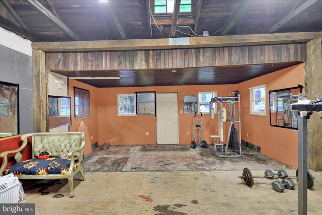 2615 ANTIETAM AVE, Reading, PA 19606