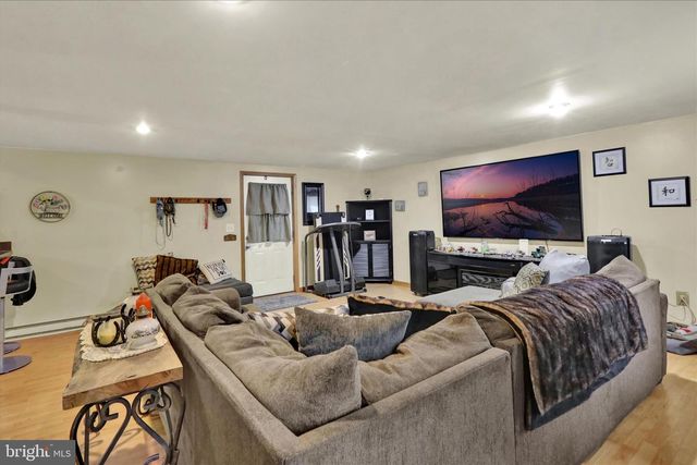 2615 ANTIETAM AVE, Reading, PA 19606