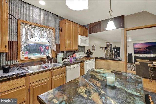 2615 ANTIETAM AVE, Reading, PA 19606