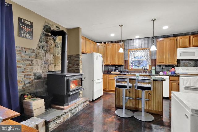 2615 ANTIETAM AVE, Reading, PA 19606