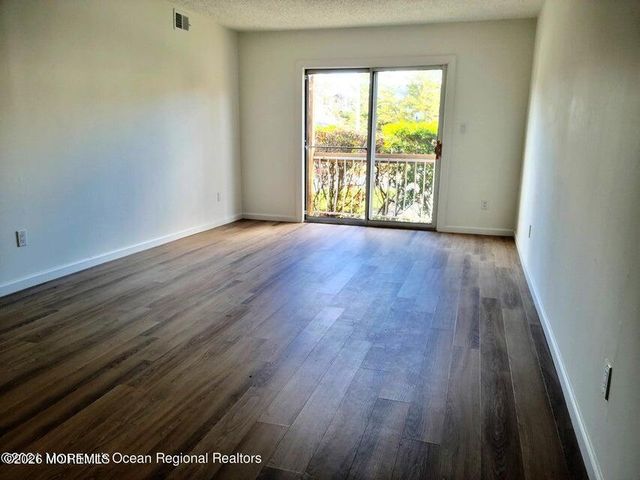 61 Diane Drive, Tinton Falls, NJ 07753