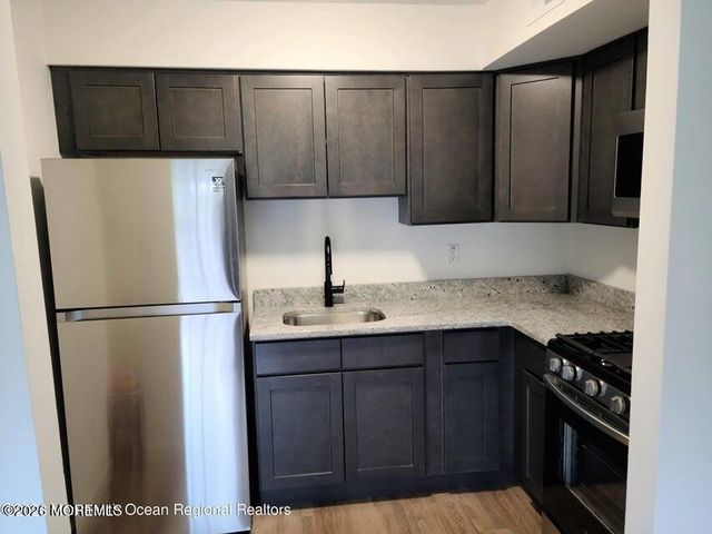 61 Diane Drive, Tinton Falls, NJ 07753