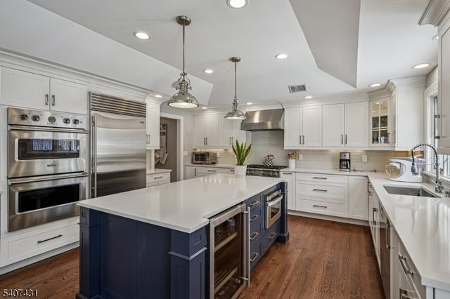 39 Tremont Ter, Livingston Twp., NJ 07039