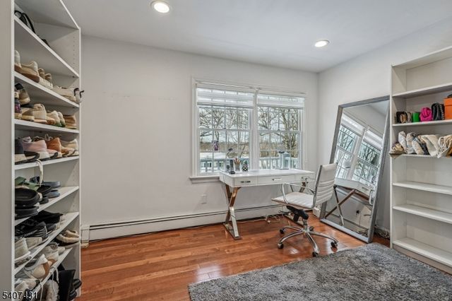 39 Tremont Ter, Livingston Twp., NJ 07039