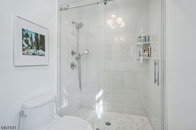 39 Tremont Ter, Livingston Twp., NJ 07039