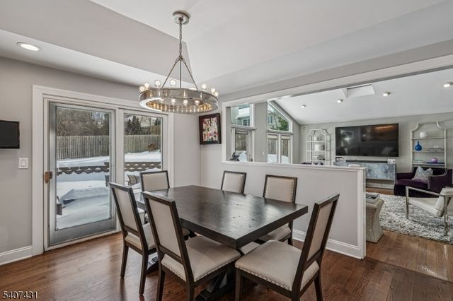 39 Tremont Ter, Livingston Twp., NJ 07039