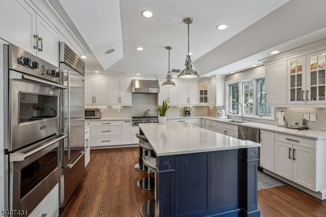 39 Tremont Ter, Livingston Twp., NJ 07039