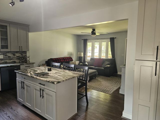 36761 Willow Road, New Boston City, MI 48164