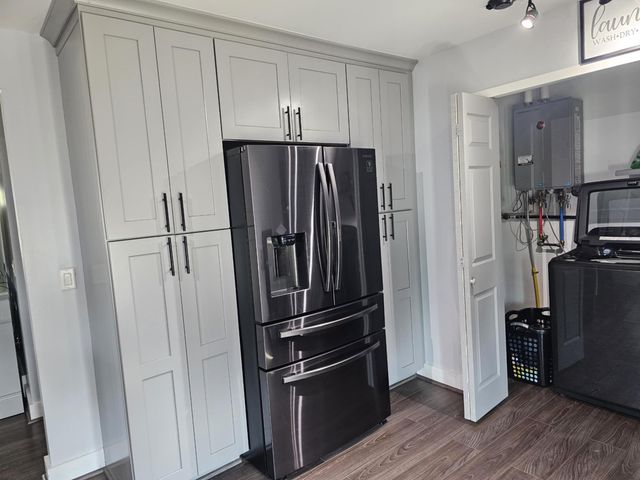 36761 Willow Road, New Boston City, MI 48164