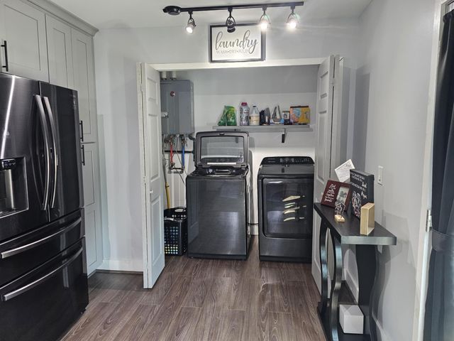 36761 Willow Road, New Boston City, MI 48164