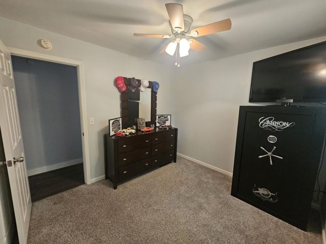 36761 Willow Road, New Boston City, MI 48164