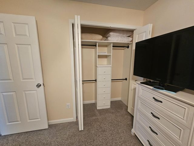 36761 Willow Road, New Boston City, MI 48164