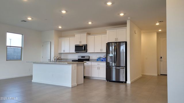 15998 W SMOKETREE Drive, Surprise, AZ 85387