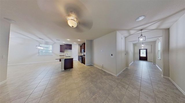 176 Mayney LN, Leander, TX 78641
