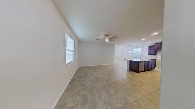 176 Mayney LN, Leander, TX 78641
