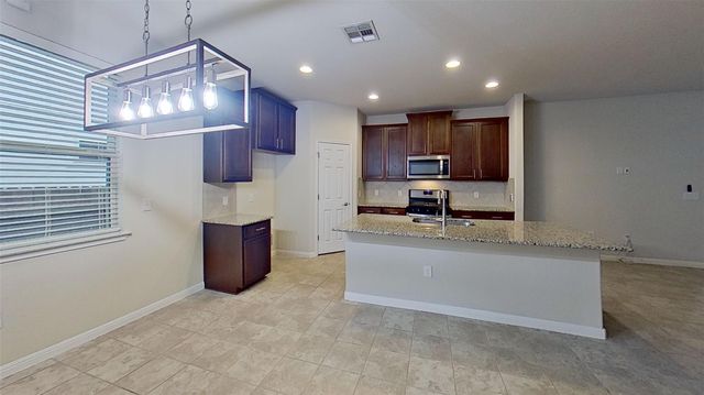 176 Mayney LN, Leander, TX 78641