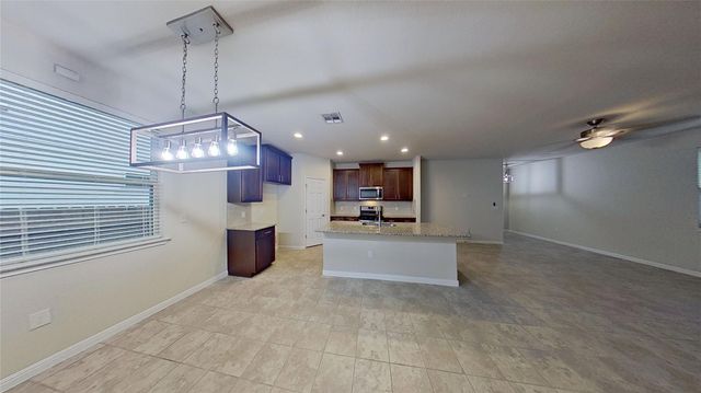 176 Mayney LN, Leander, TX 78641