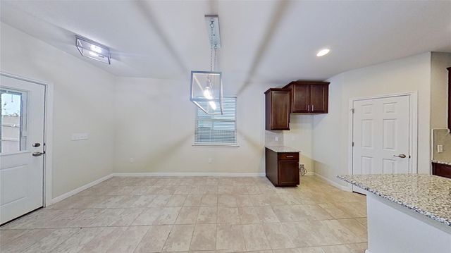 176 Mayney LN, Leander, TX 78641
