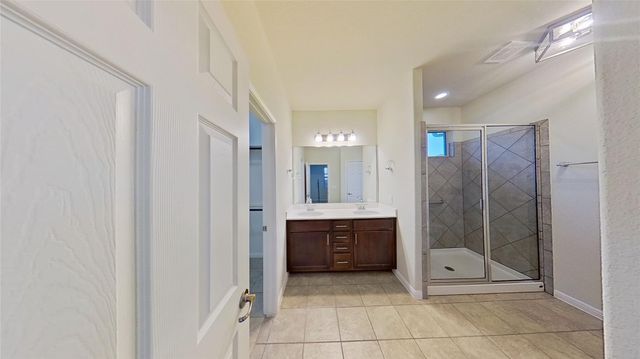 176 Mayney LN, Leander, TX 78641