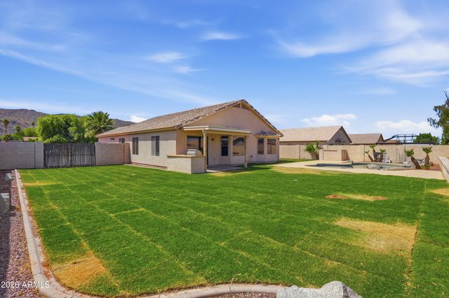 1640 E SOUTH MOUNTAIN Avenue, Phoenix, AZ 85042