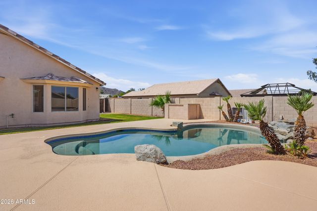 1640 E SOUTH MOUNTAIN Avenue, Phoenix, AZ 85042