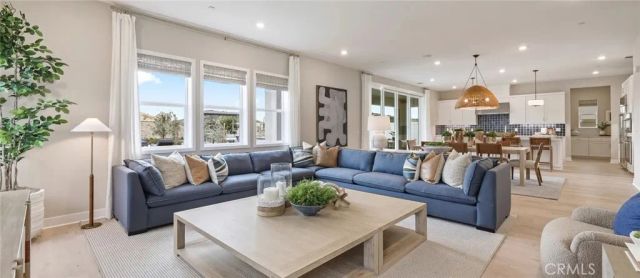 24373 Camino Oceano, Valencia, CA 91354