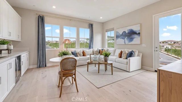 24373 Camino Oceano, Valencia, CA 91354
