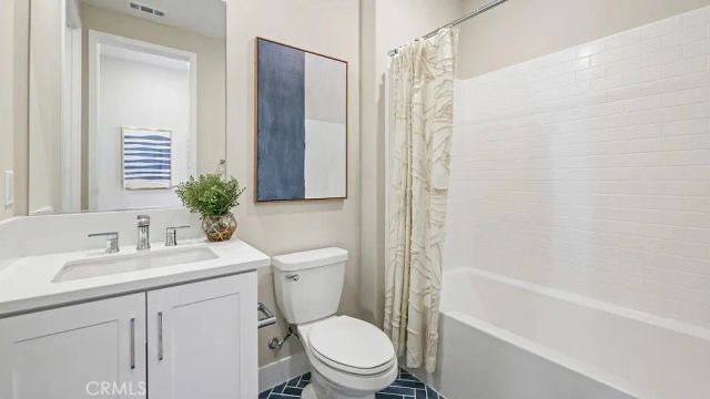 24373 Camino Oceano, Valencia, CA 91354