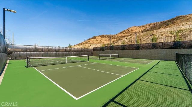 24373 Camino Oceano, Valencia, CA 91354