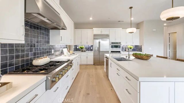 24373 Camino Oceano, Valencia, CA 91354