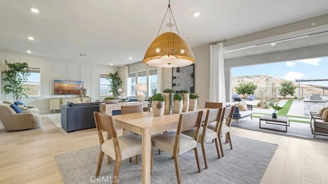 24373 Camino Oceano, Valencia, CA 91354