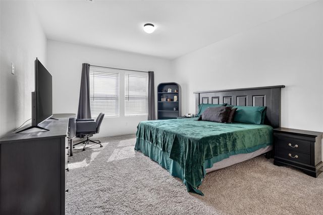 1301 Blackhaw LN, Leander, TX 78641