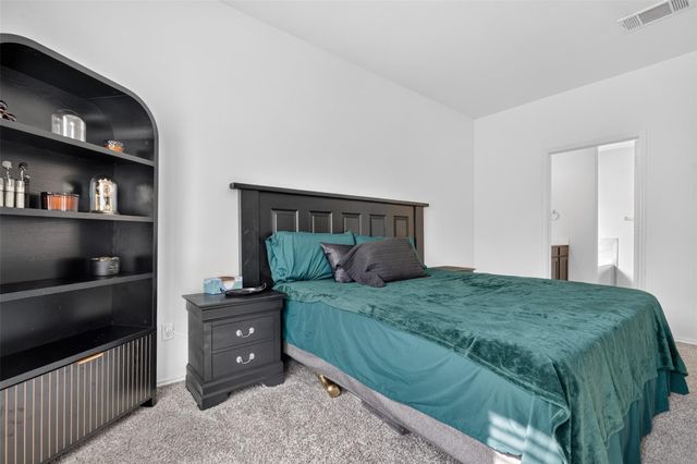 1301 Blackhaw LN, Leander, TX 78641