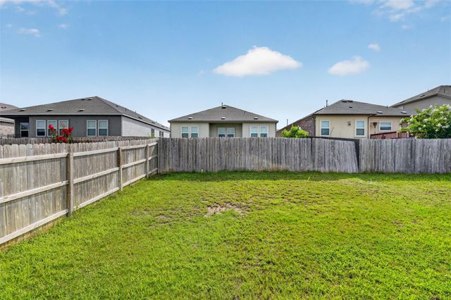 1301 Blackhaw LN, Leander, TX 78641