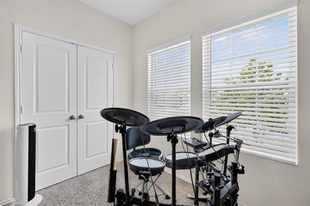 1301 Blackhaw LN, Leander, TX 78641