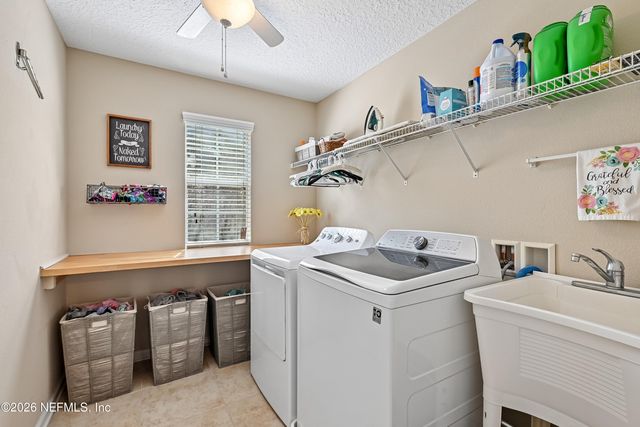 16242 MAGNOLIA GROVE Way, Jacksonville, FL 32218