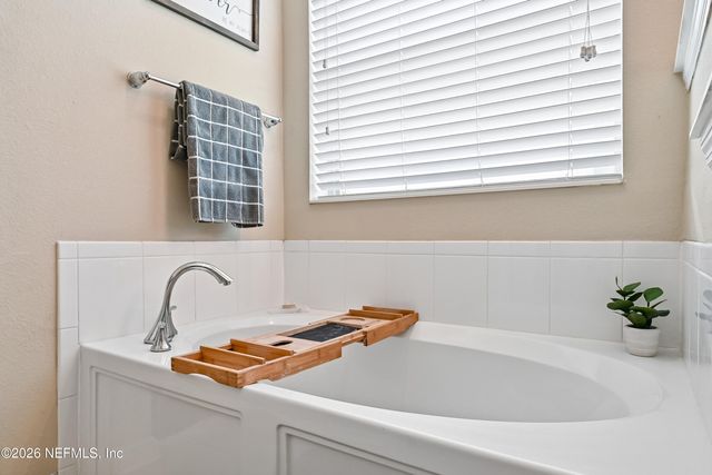 16242 MAGNOLIA GROVE Way, Jacksonville, FL 32218