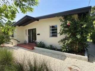 6561 SW 34th St, Miami, FL 33155