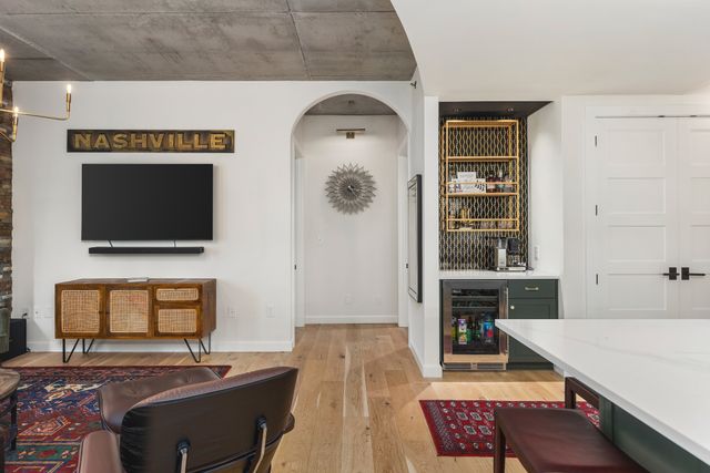 600 12th Ave S Apt 413, Nashville, TN 37203