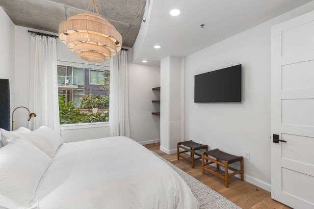 600 12th Ave S Apt 413, Nashville, TN 37203