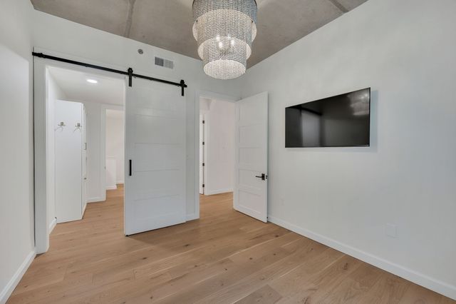 600 12th Ave S Apt 413, Nashville, TN 37203