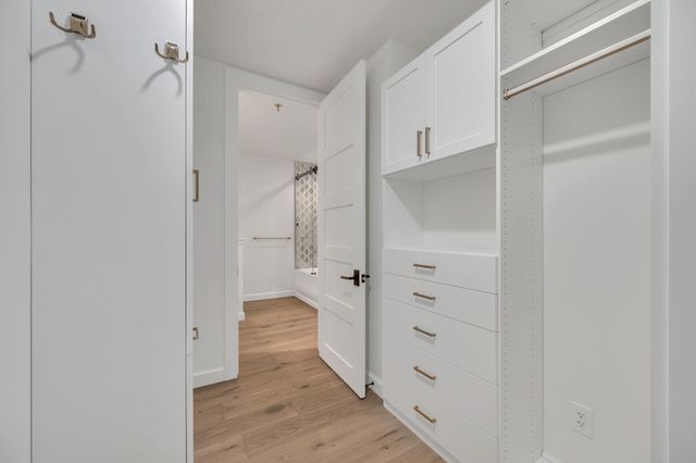 600 12th Ave S Apt 413, Nashville, TN 37203