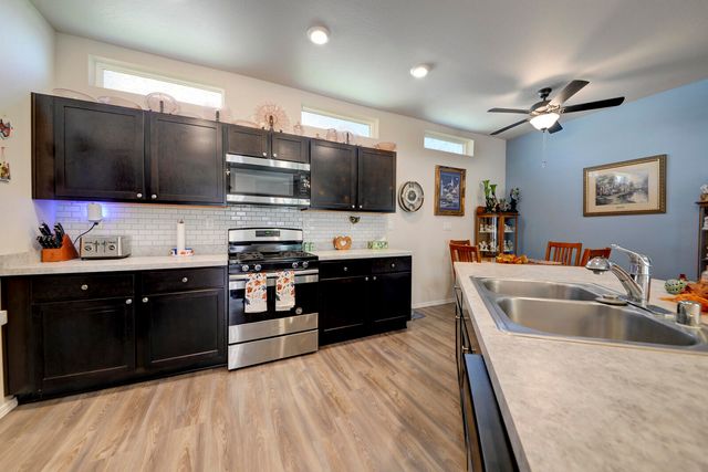 1348 Tierra Verde Loop NW, Los Lunas, NM 87031