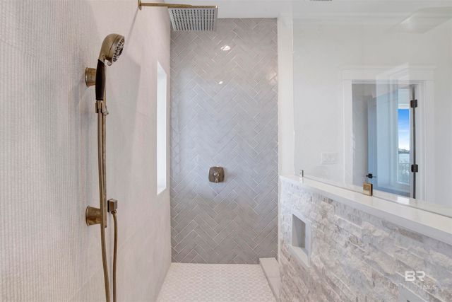 16880 Brigadoon Trail, Gulf Shores, AL 36542